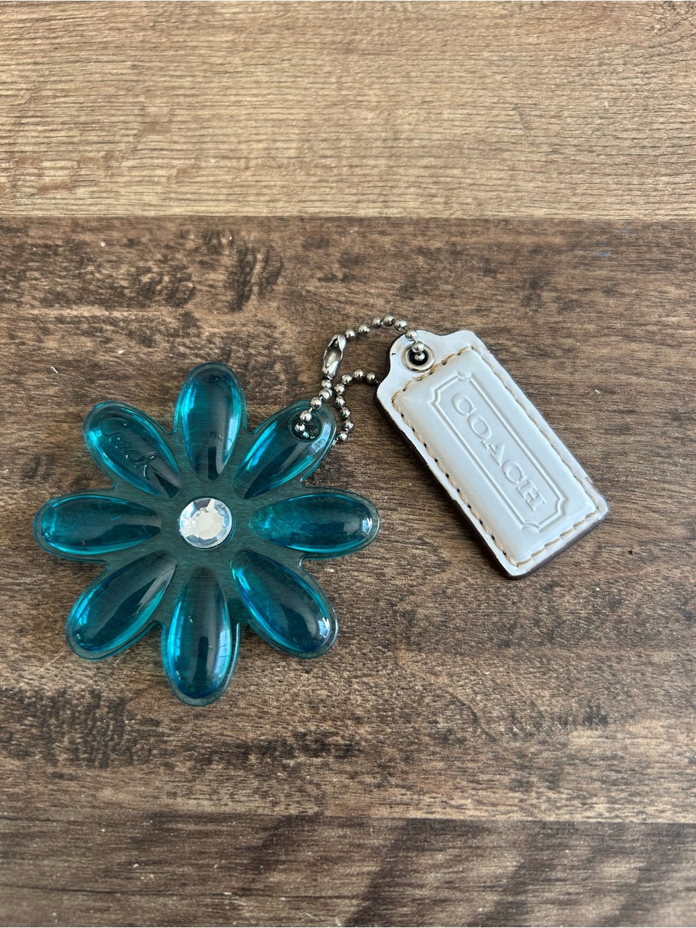 VTG Coach Poppy Teal Acrylic Daisy Flower Bag Charm & White Leather Tag Set